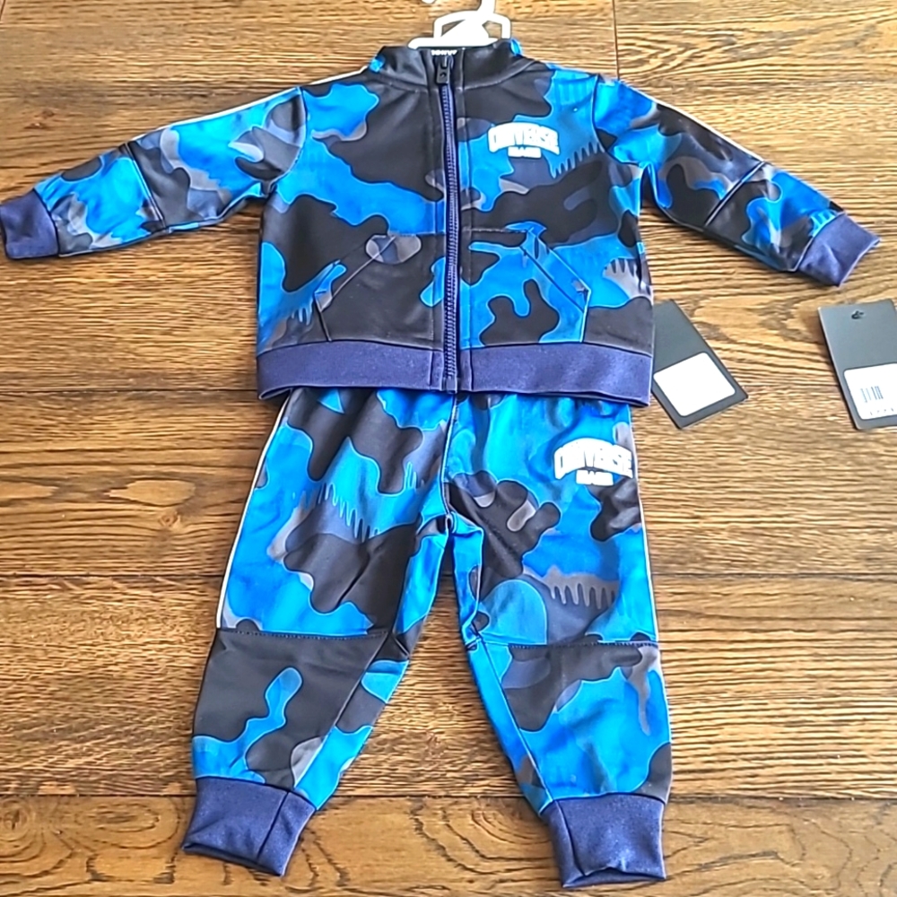 Converse all-star two-piece set. Size 12 months. Blue camo.